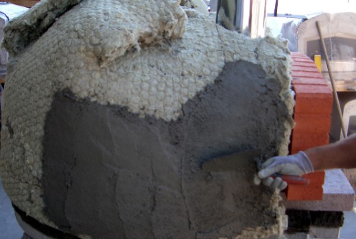 Pizzaoven isoleren met steenwol of keramische wol