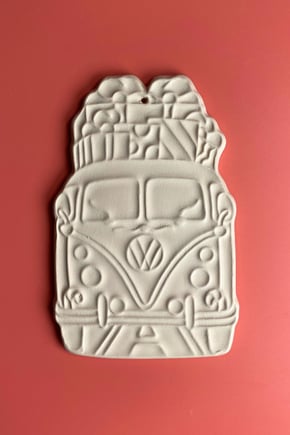Beetle auto van keramiek biscuit - 18 cm