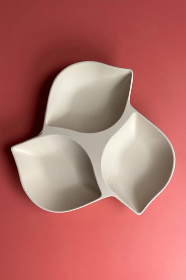 3-vaks snack schaal bladvorm van biscuit aardewerk