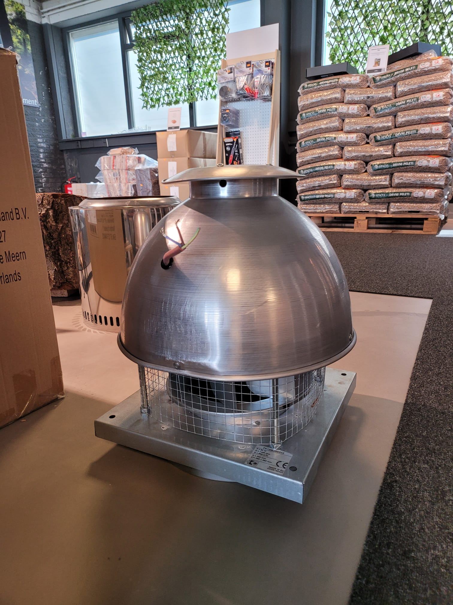 Elektrische rookgasventilator met regelunit (aanpasbare aansluiting)