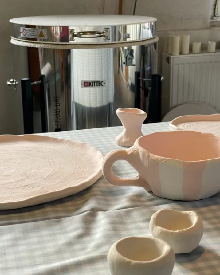 Wat kost een keramiekoven echt? De werkelijke kosten van een keramiekoven (aanschaf, gebruik en onderhoud).